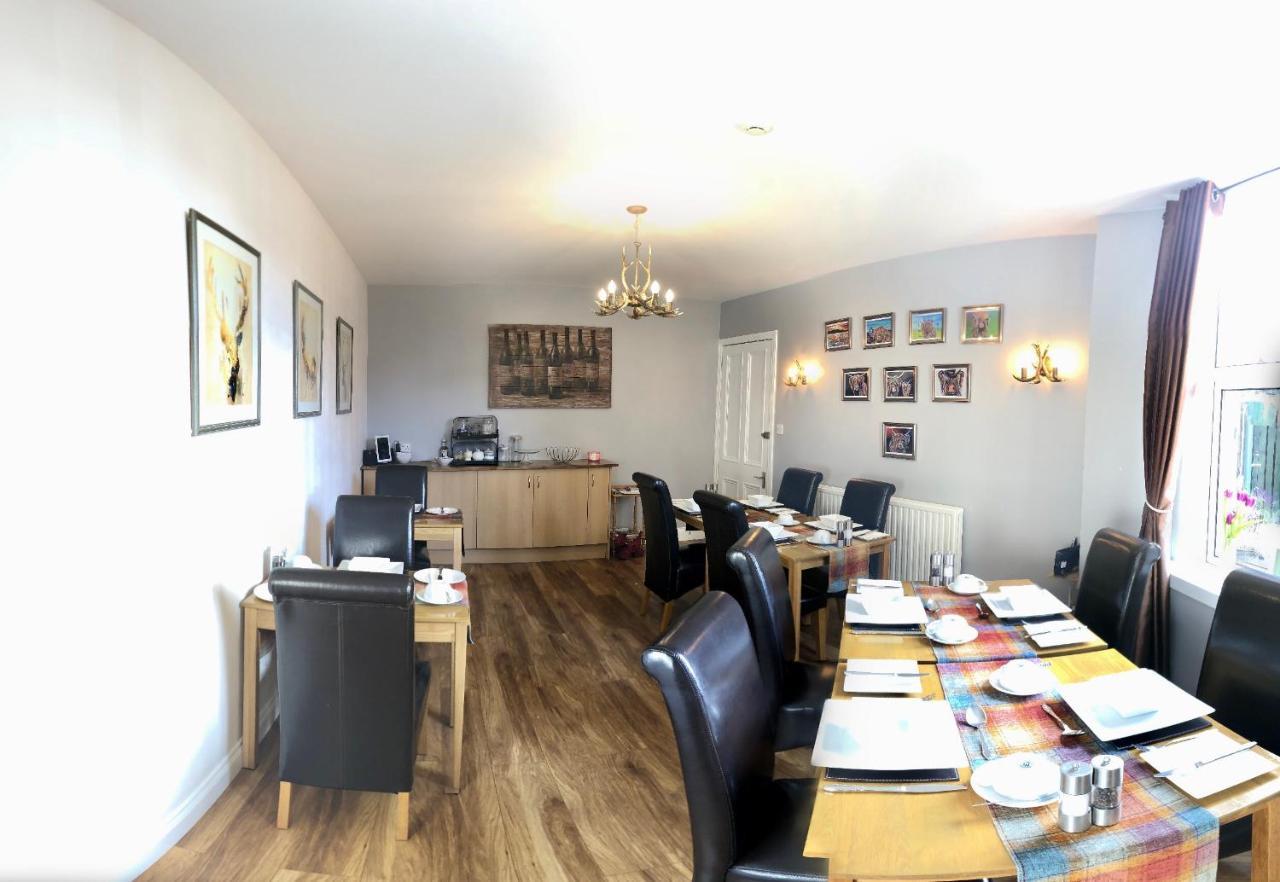 אינברנס Carisbrooke Guest House מראה חיצוני תמונה